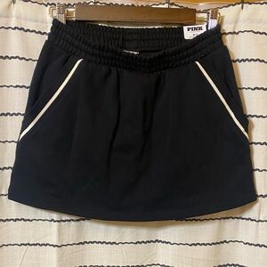 PINK Victoria's Secret Black Fleece Skorts